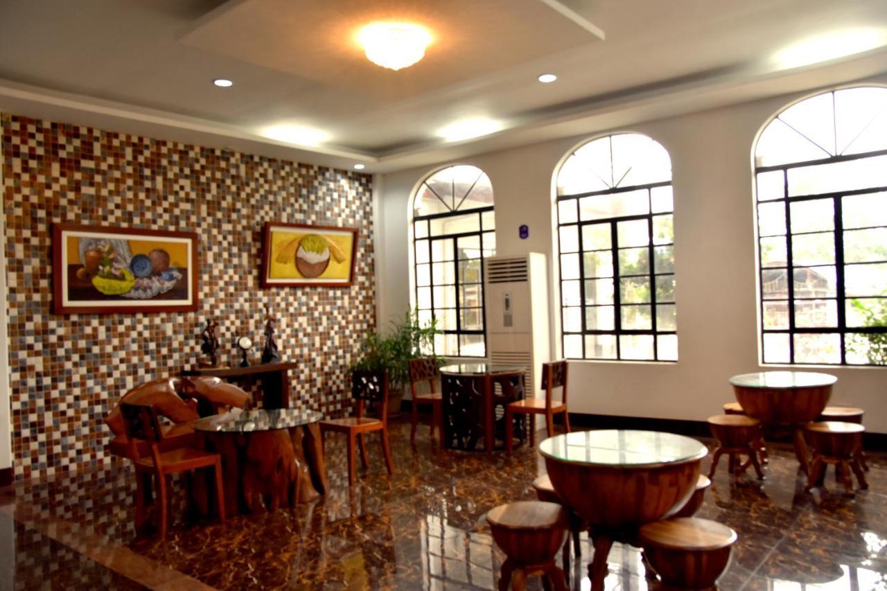 Isla De Oro Hotel Mamburao Buitenkant foto