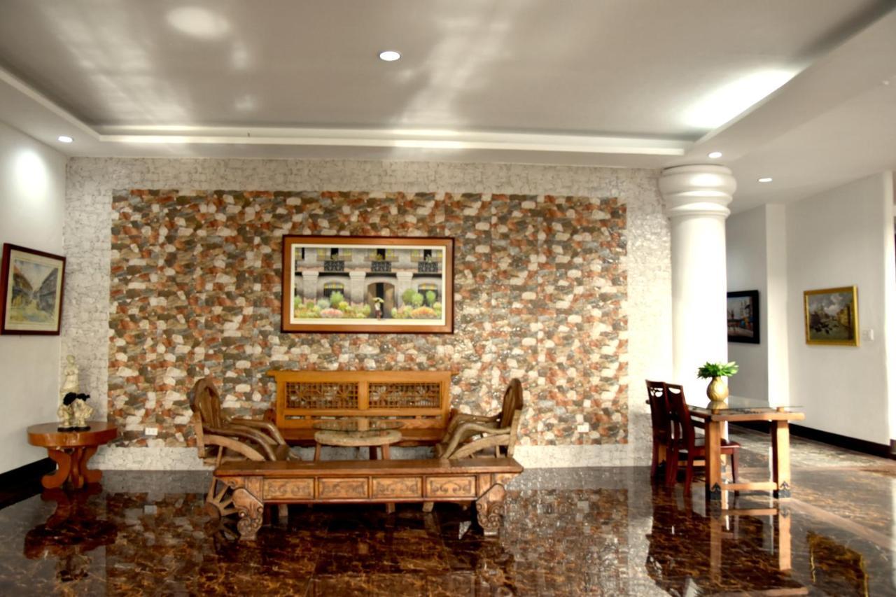 Isla De Oro Hotel Mamburao Buitenkant foto